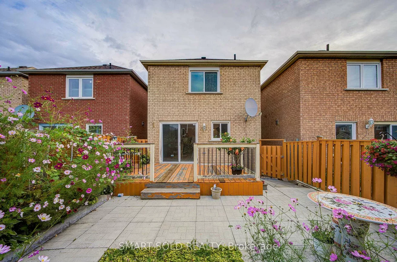 70, Connery, Middlefield, Markham