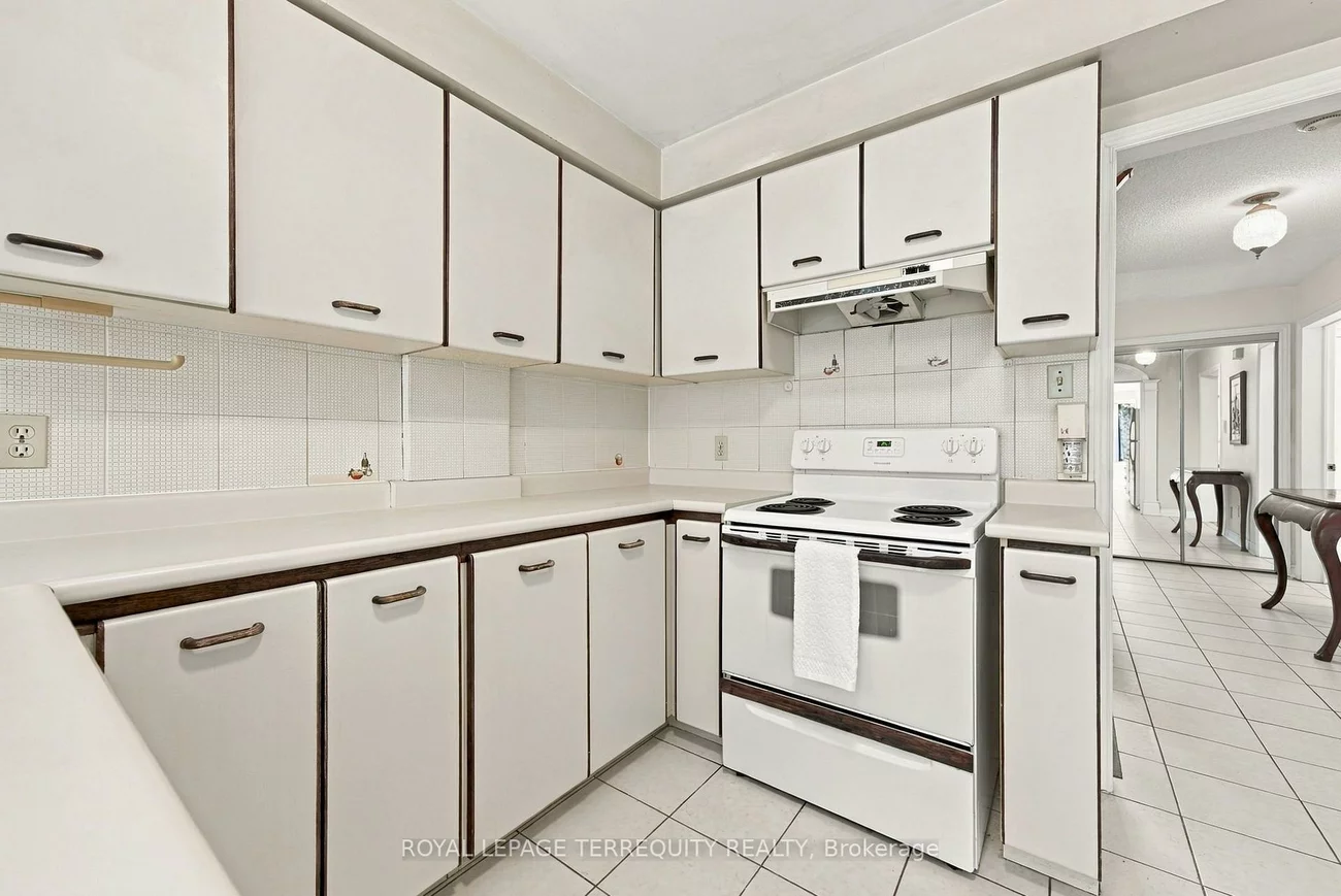 8, Mallory, Milliken Mills East, Markham