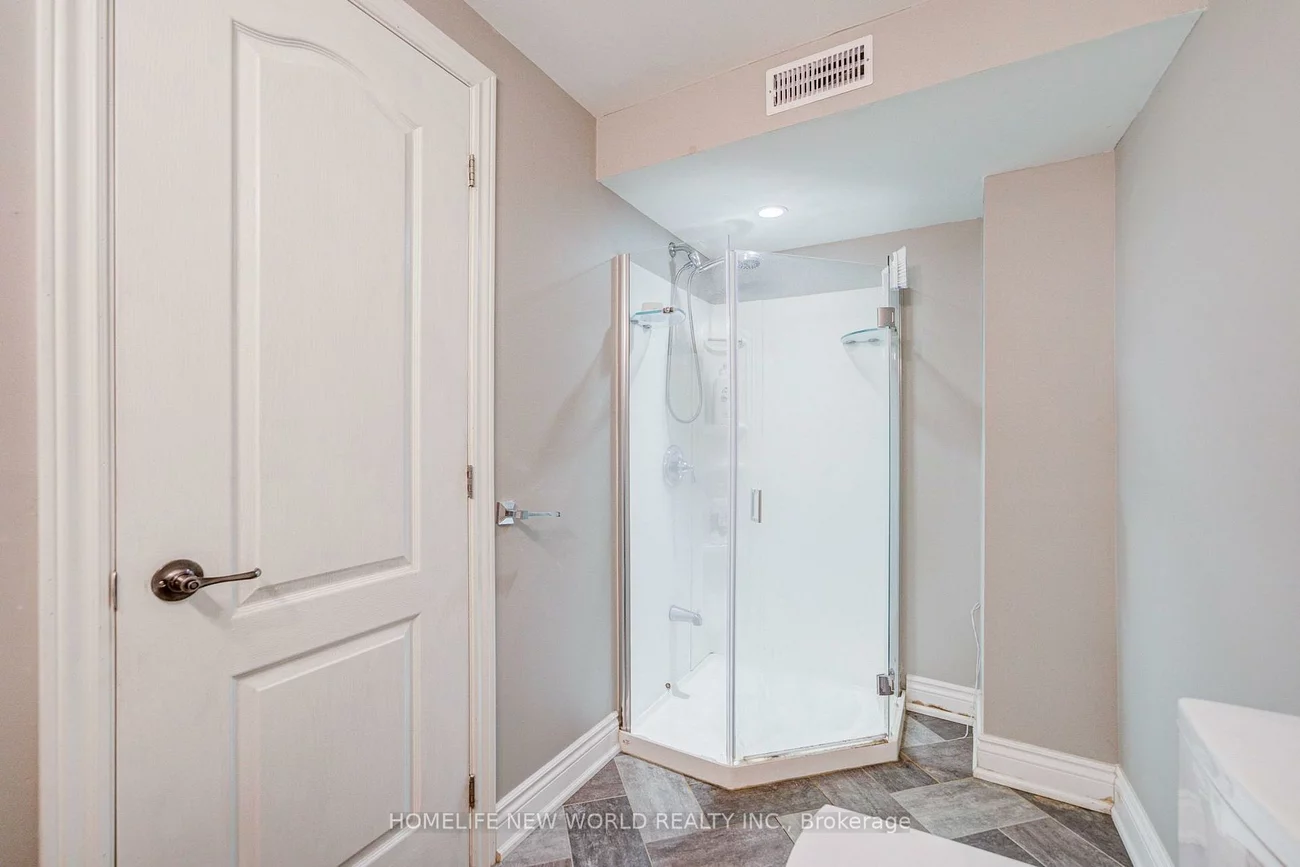 125, Northvale, Cornell, Markham