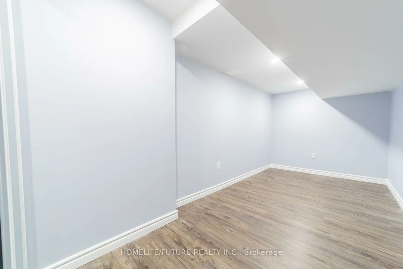 56, Ryler, Cedarwood, Markham