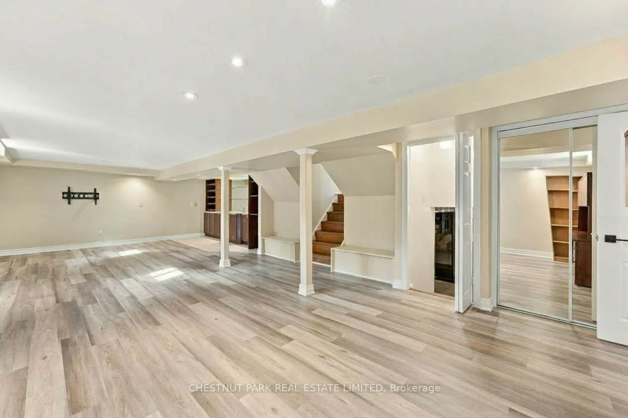 23, Kings Inn, Bayview Fairway-Bayview Country Club Estates, Markham