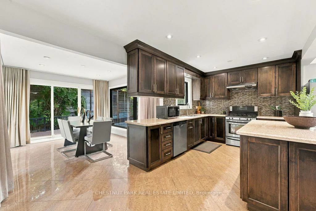 23, Kings Inn, Bayview Fairway-Bayview Country Club Estates, Markham