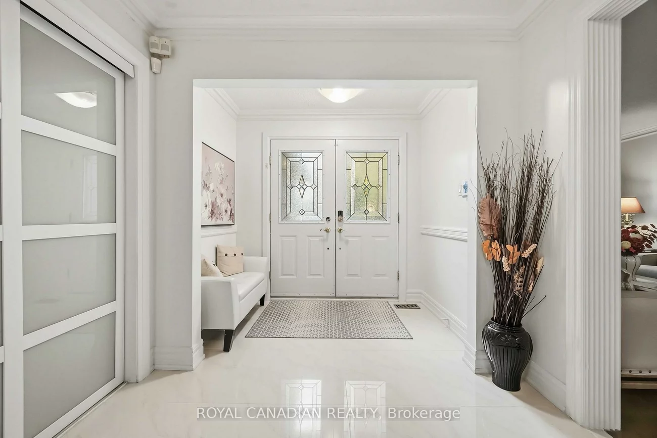 135, Tilman, Markham Village, Markham