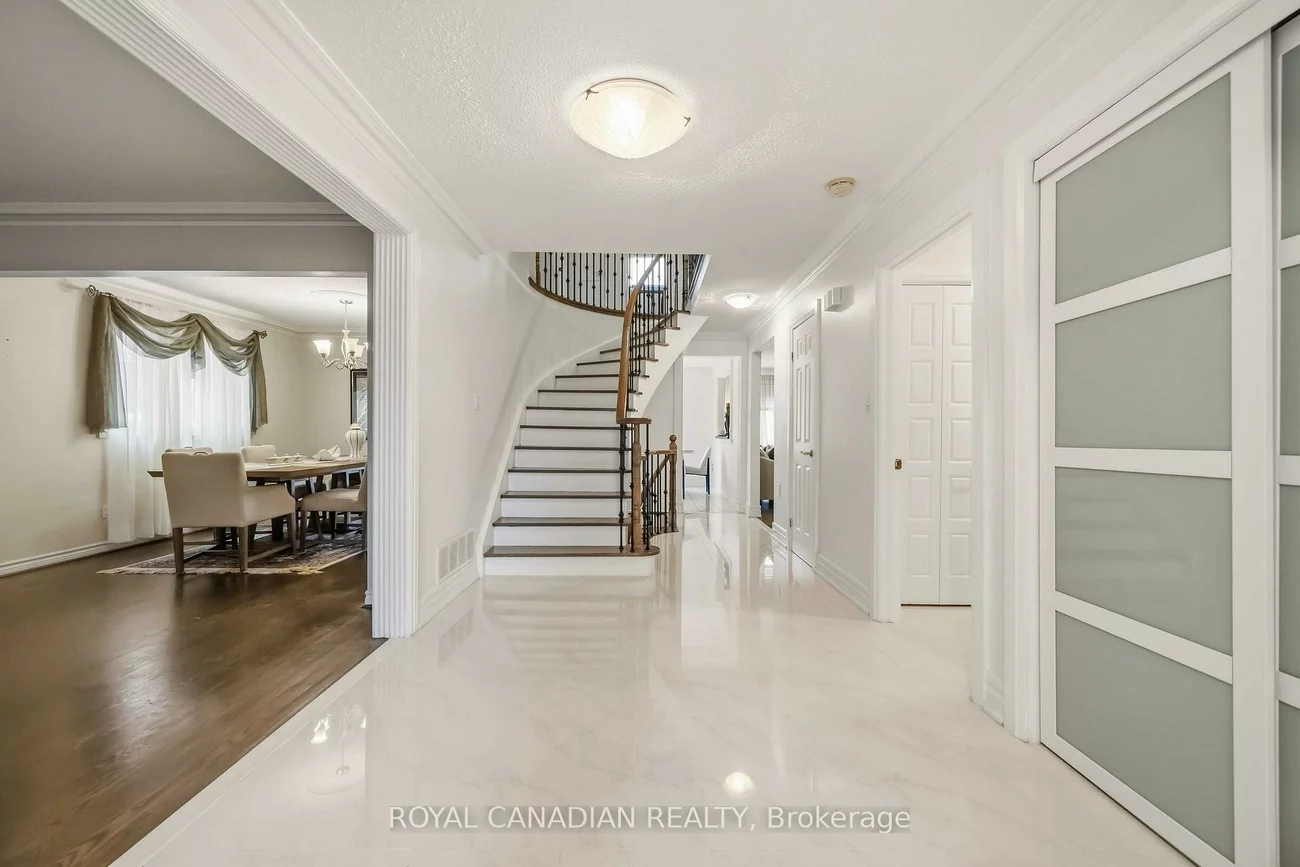 135, Tilman, Markham Village, Markham