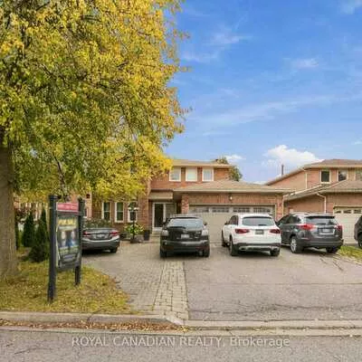135, Tilman, Markham Village, Markham
