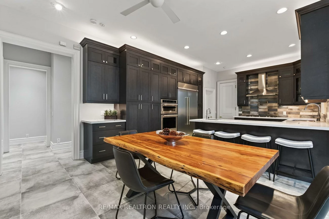 48, Johnson, Thornhill, Markham