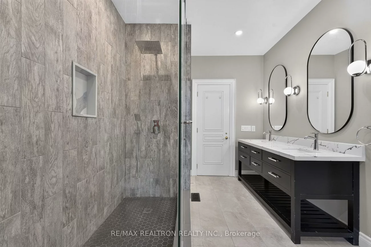 48, Johnson, Thornhill, Markham
