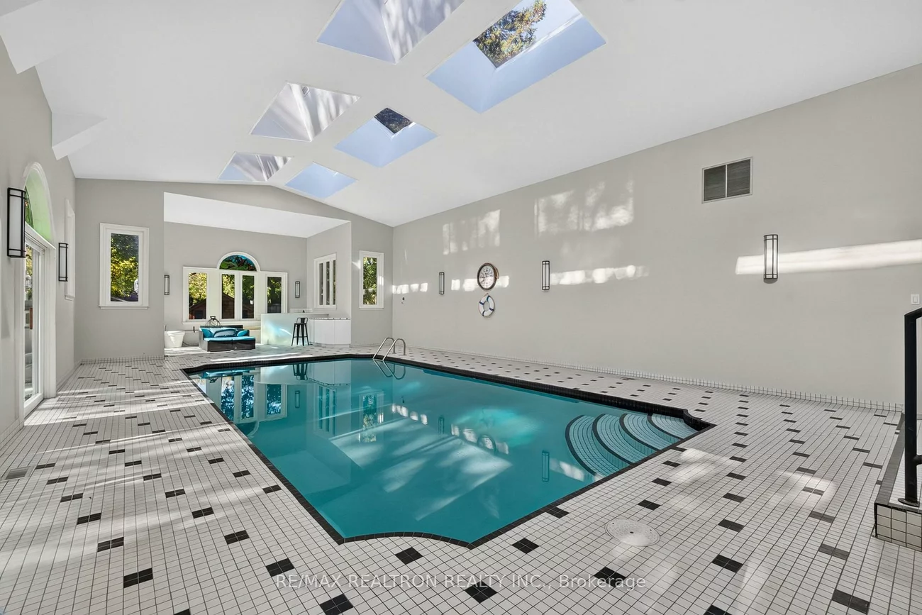 48, Johnson, Thornhill, Markham