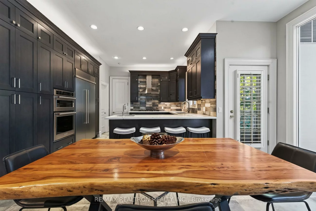 48, Johnson, Thornhill, Markham