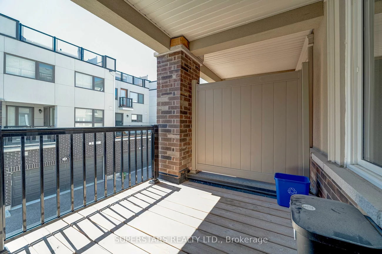 241, Rustle Woods, Cornell, Markham