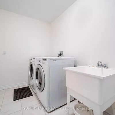 241, Rustle Woods, Cornell, Markham
