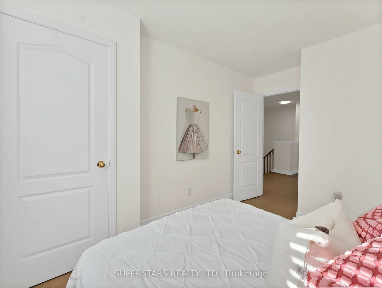 512, Bur Oak, Berczy, Markham