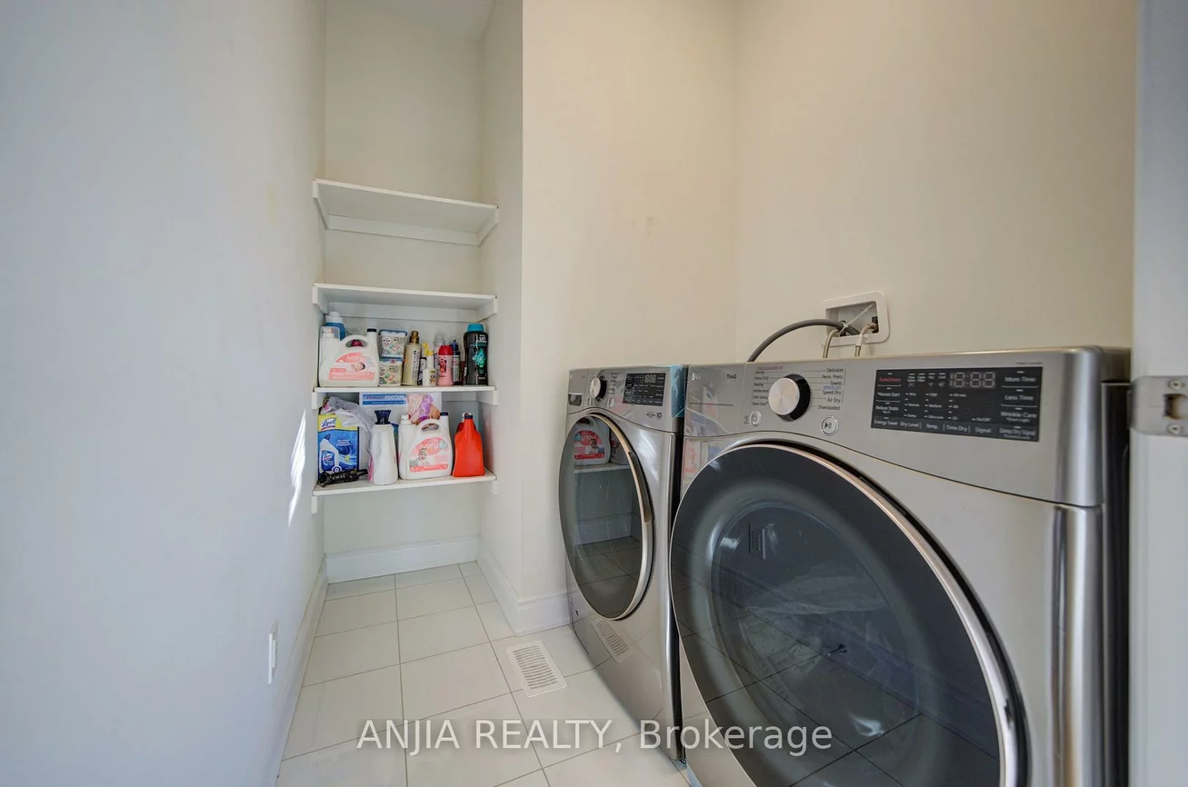 107, Guardhouse, Angus Glen, Markham