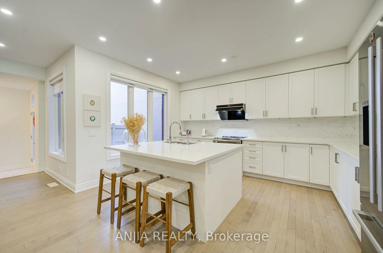 107, Guardhouse, Angus Glen, Markham