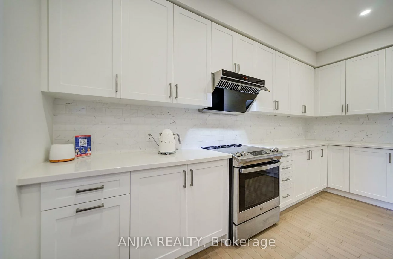 107, Guardhouse, Angus Glen, Markham