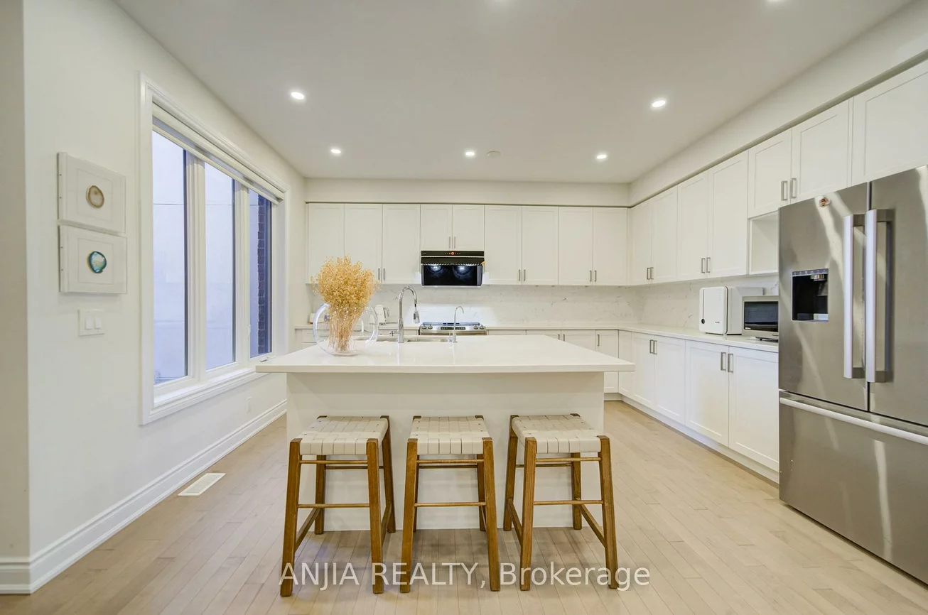 107, Guardhouse, Angus Glen, Markham