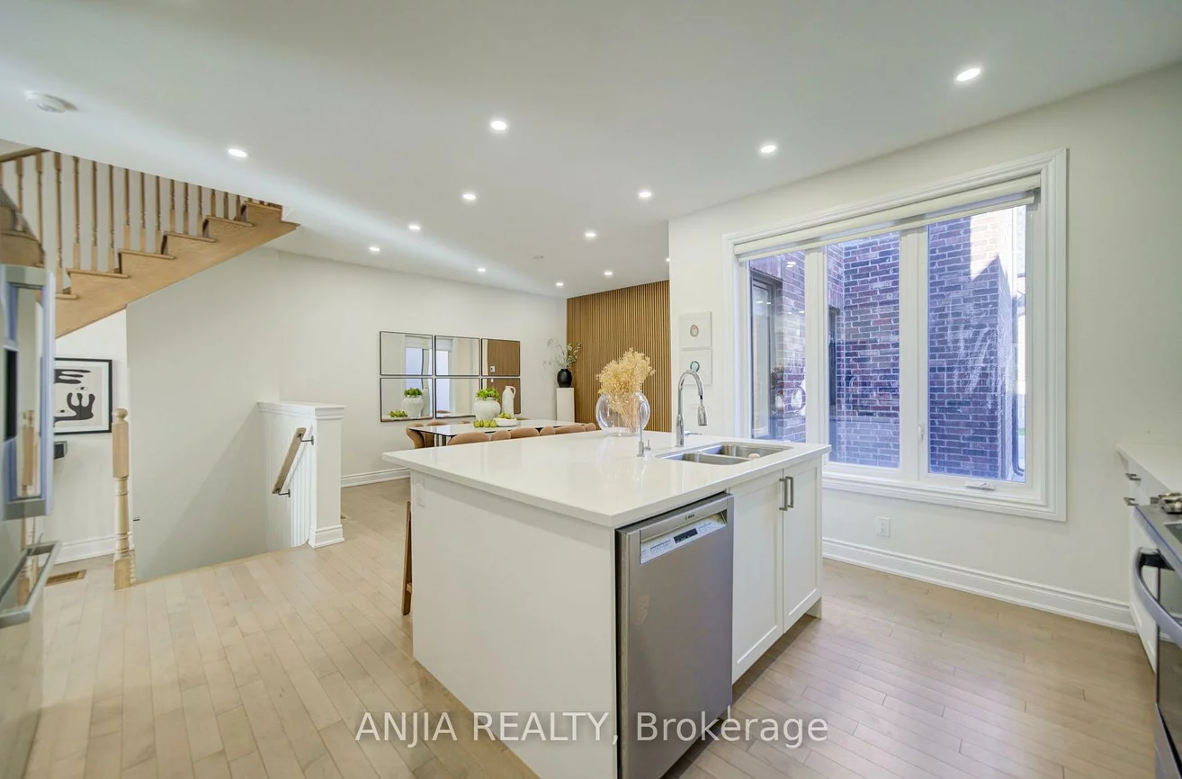 107, Guardhouse, Angus Glen, Markham