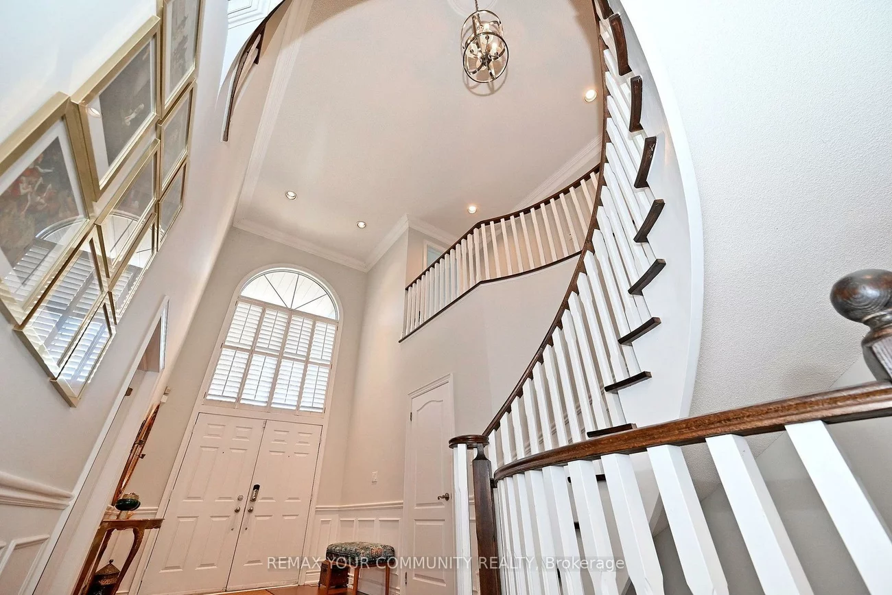 73, Sprucewood, Thornhill, Markham