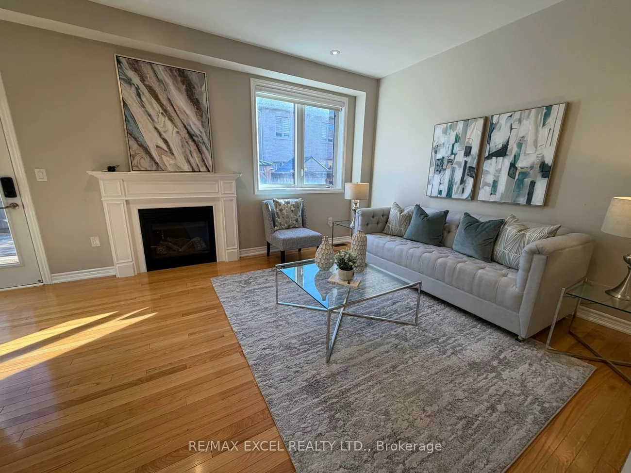 15, Zeng Cheng, Victoria Square, Markham