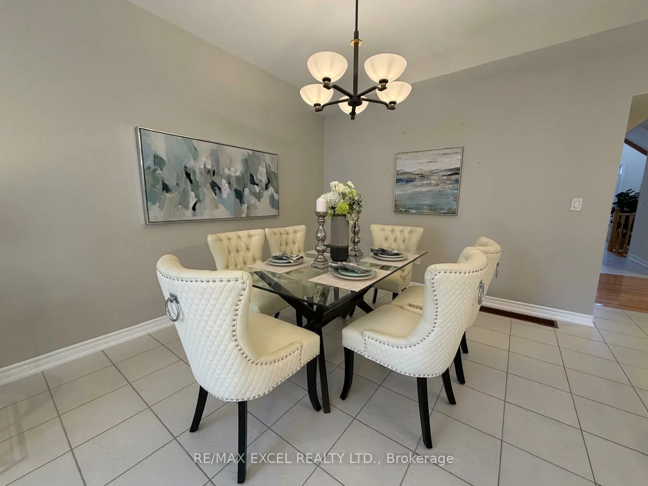 15, Zeng Cheng, Victoria Square, Markham
