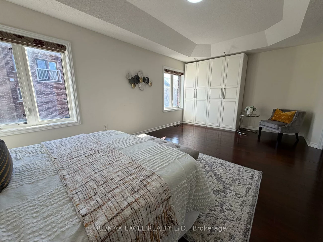 15, Zeng Cheng, Victoria Square, Markham