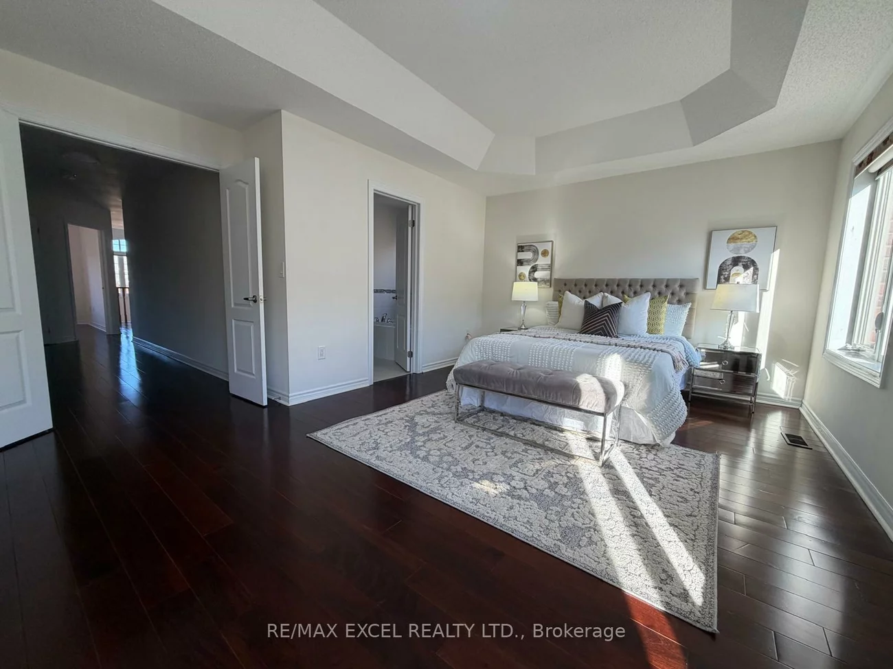 15, Zeng Cheng, Victoria Square, Markham