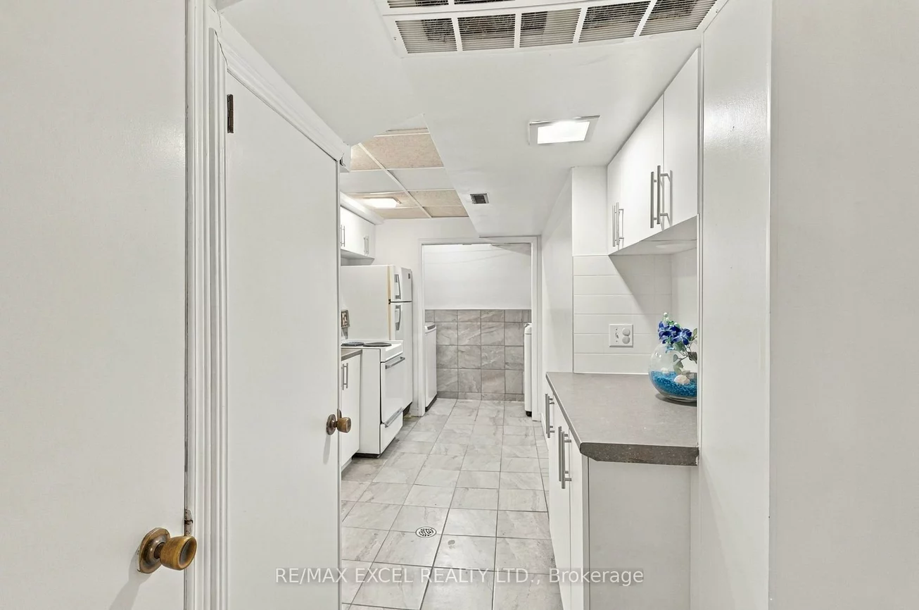 97, Tangmere, Milliken Mills East, Markham