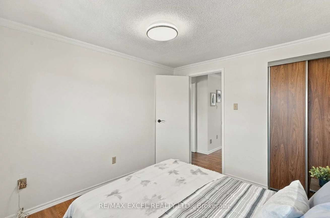 97, Tangmere, Milliken Mills East, Markham