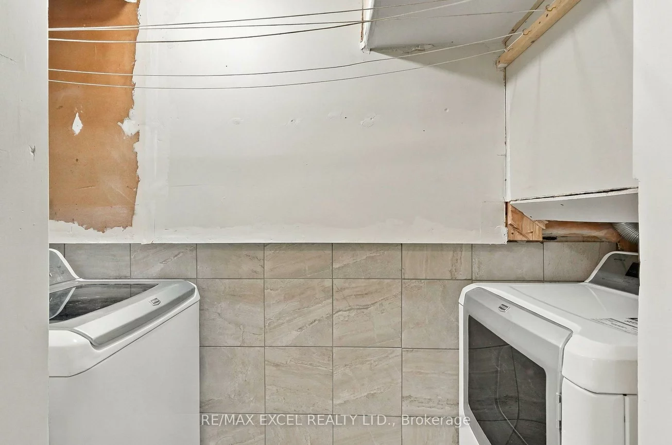 97, Tangmere, Milliken Mills East, Markham