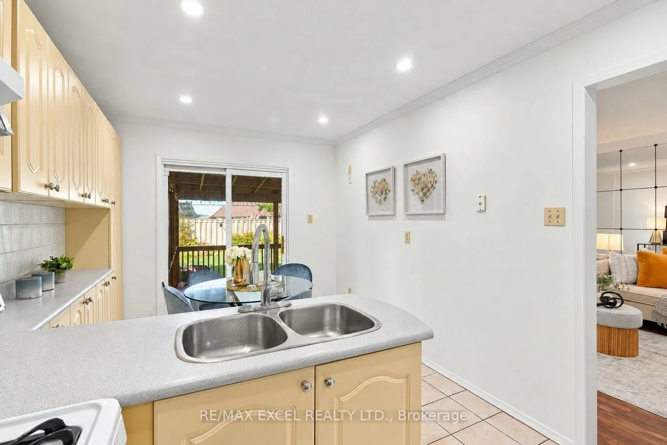 97, Tangmere, Milliken Mills East, Markham