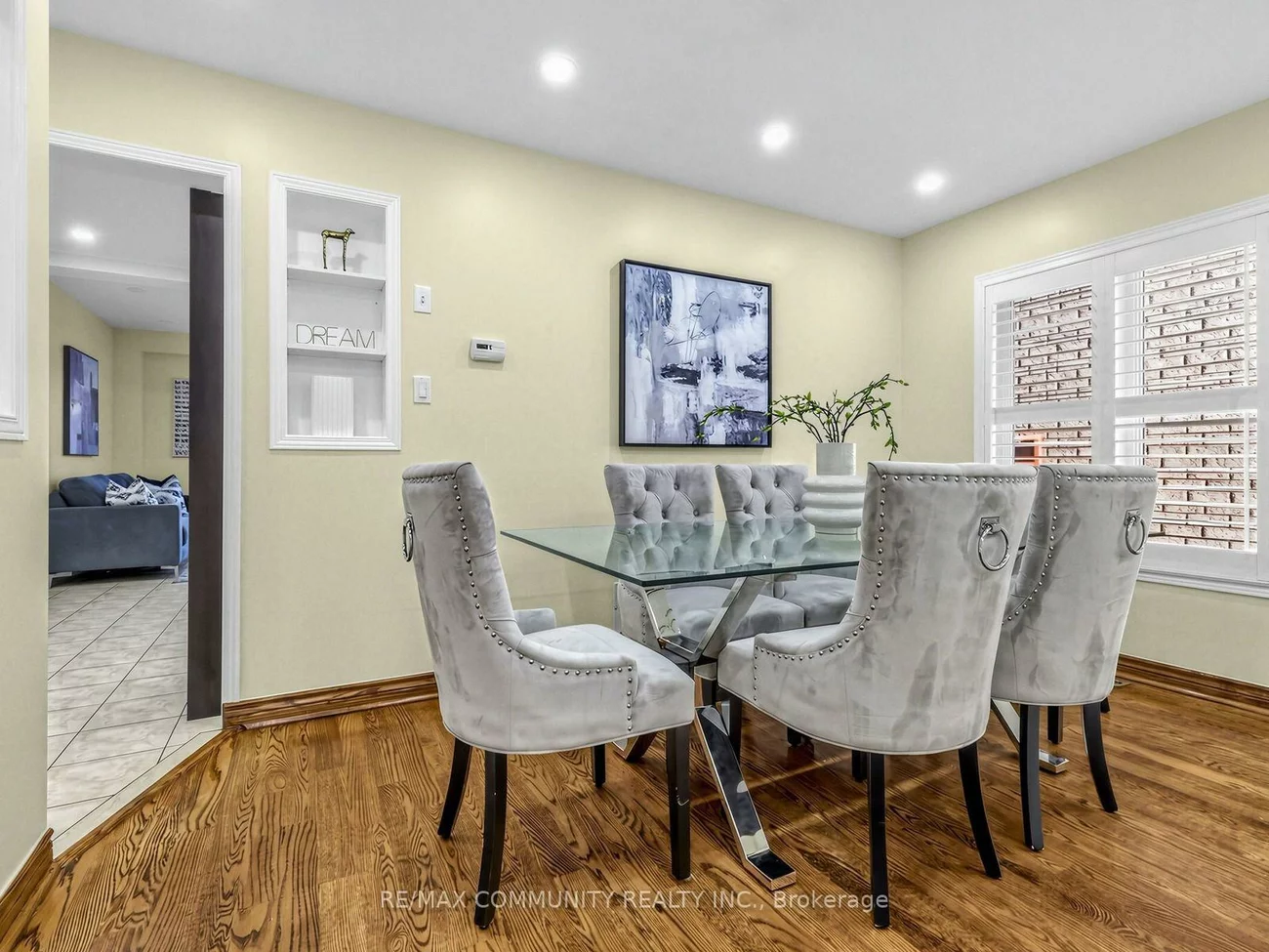 117, Tara, Cedarwood, Markham