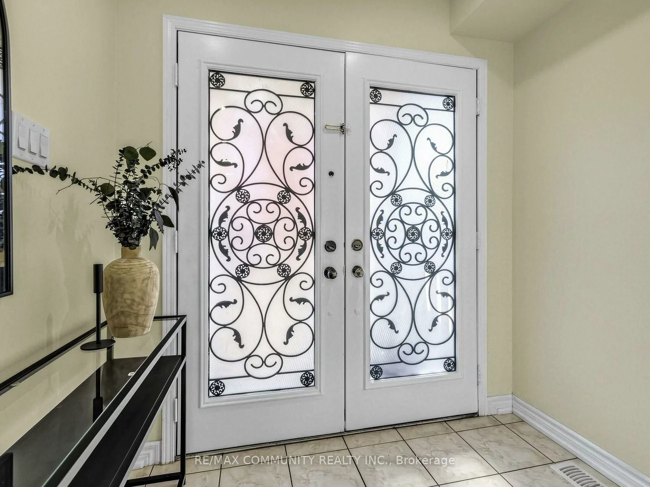 117, Tara, Cedarwood, Markham