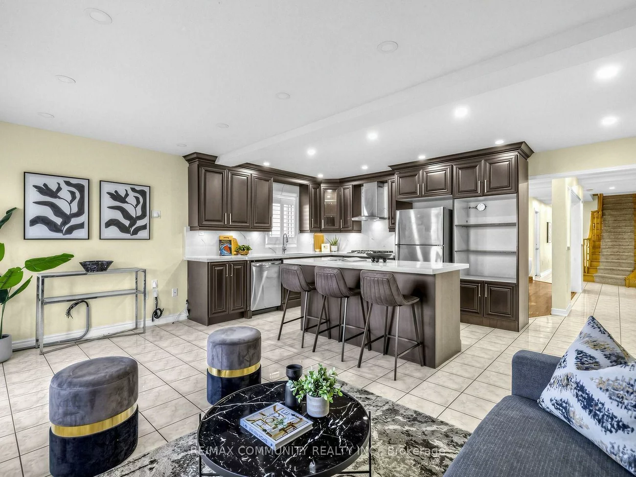 117, Tara, Cedarwood, Markham