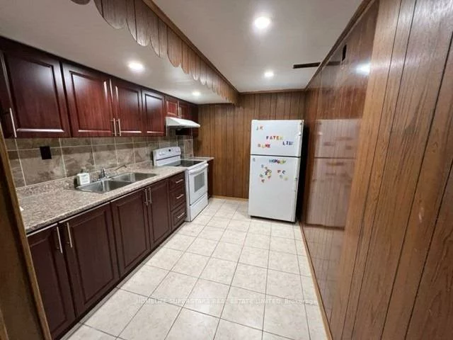 4148, Brandon Gate, Malton, Mississauga