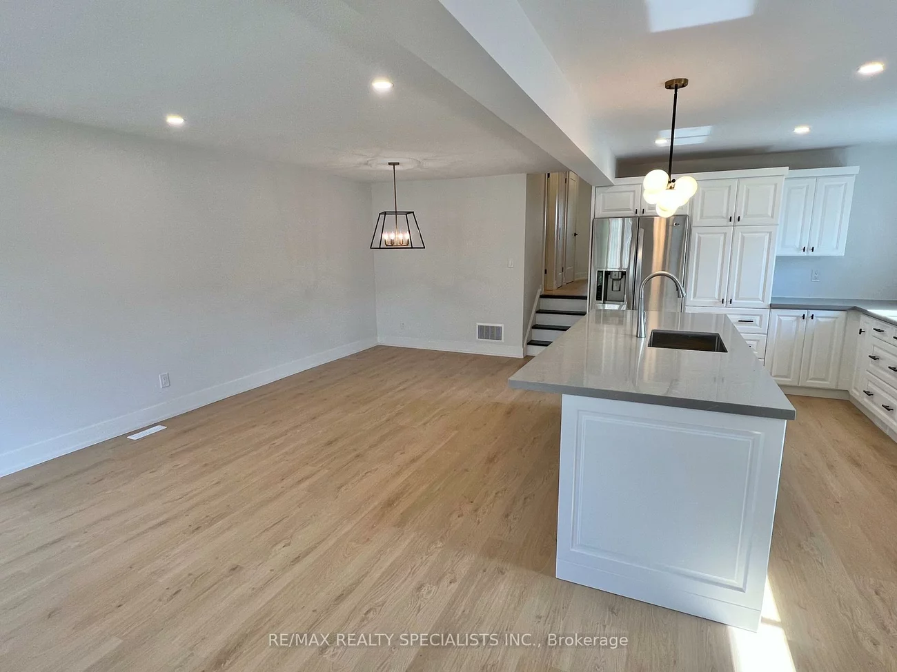 441, Lana, Mississauga Valleys, Mississauga