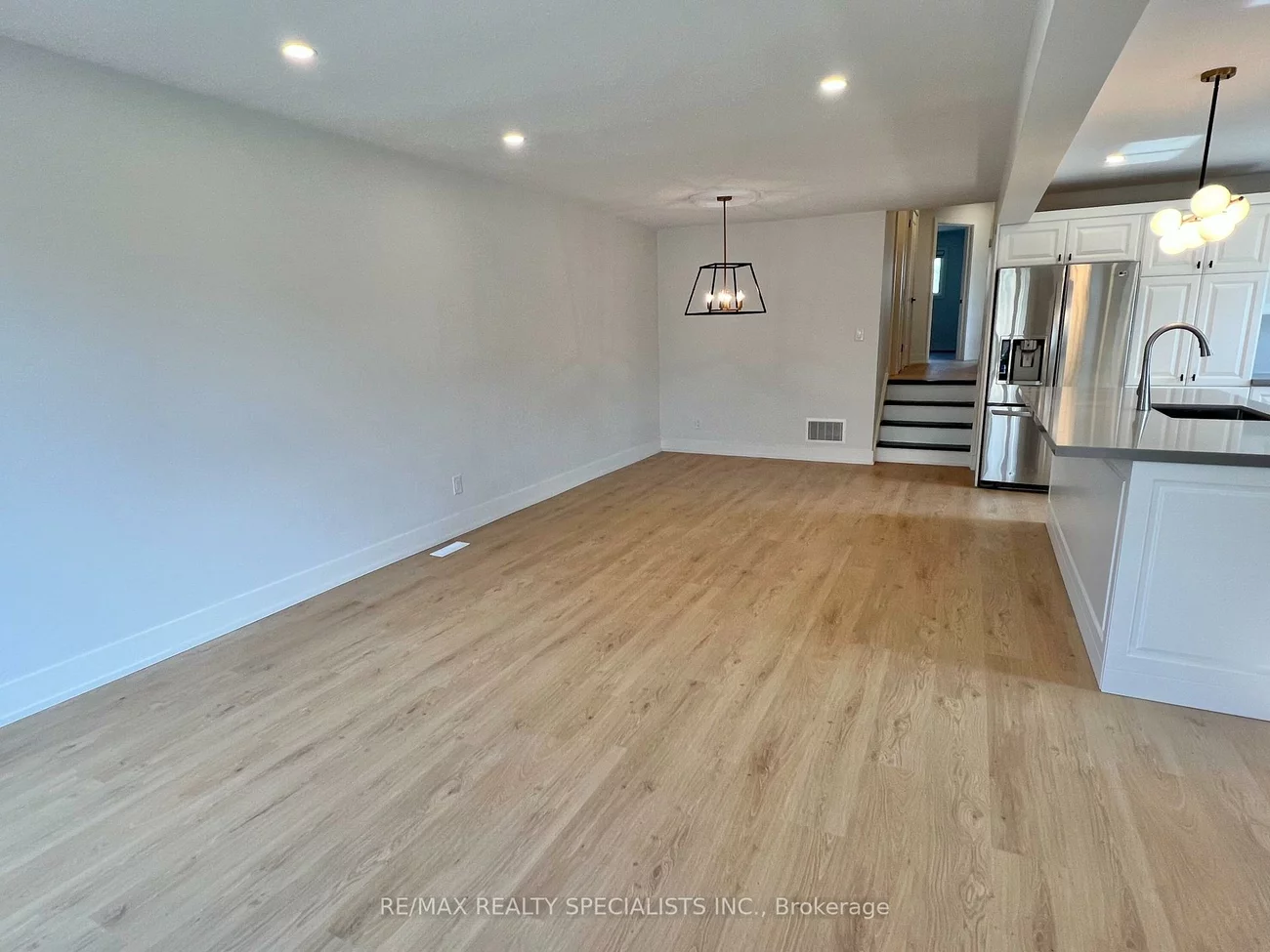 441, Lana, Mississauga Valleys, Mississauga