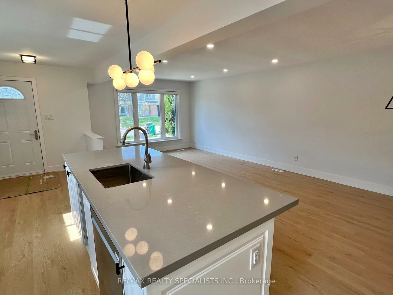 441, Lana, Mississauga Valleys, Mississauga