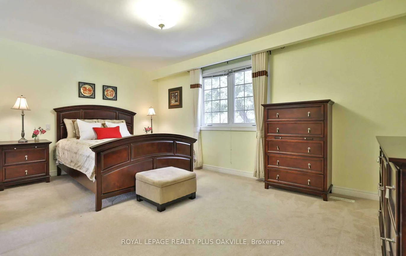 2100, Waycross, Sheridan, Mississauga