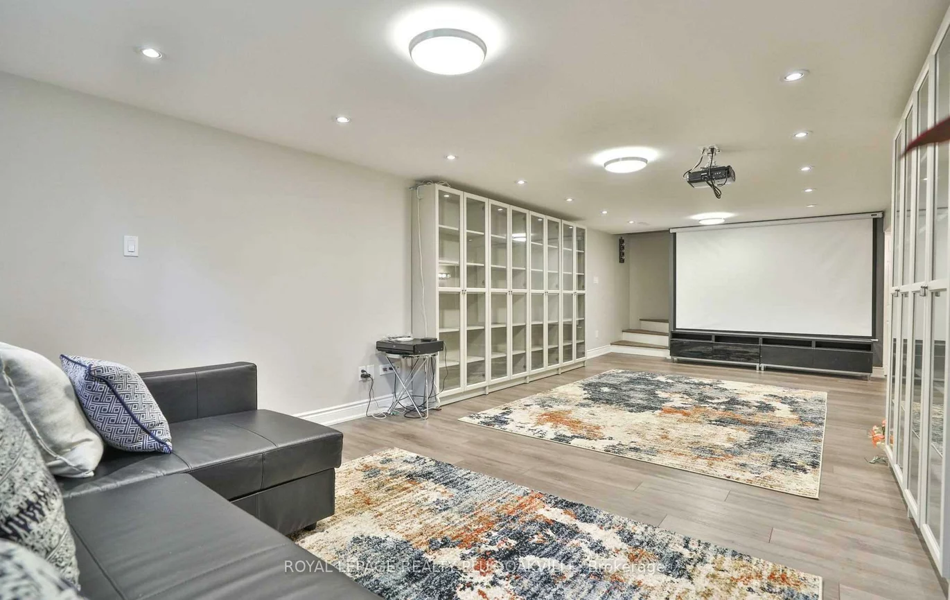 2100, Waycross, Sheridan, Mississauga