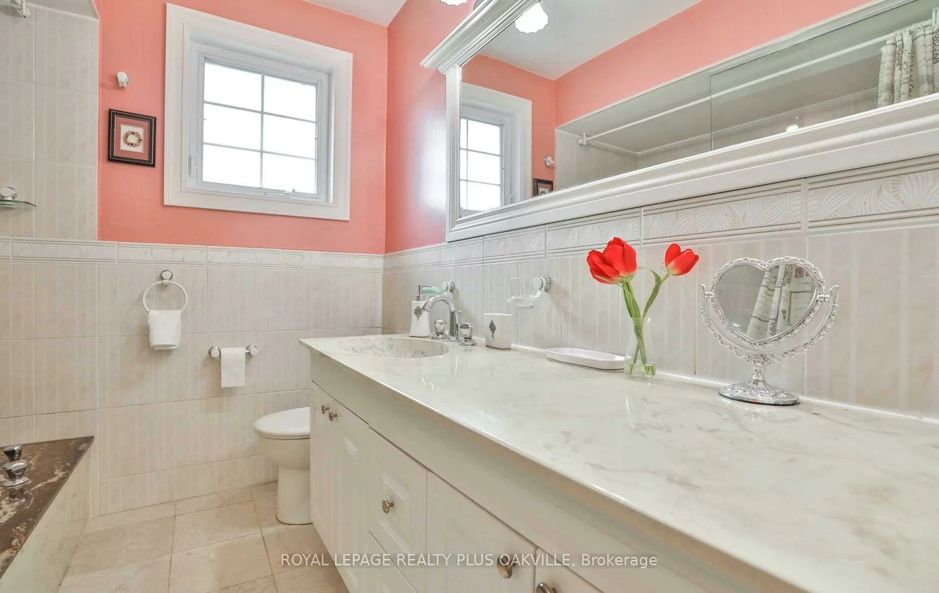 2100, Waycross, Sheridan, Mississauga