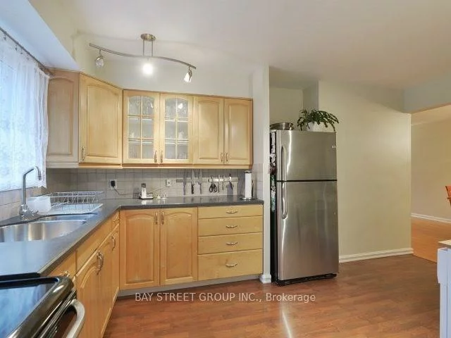 3336, Ivernia, Applewood, Mississauga
