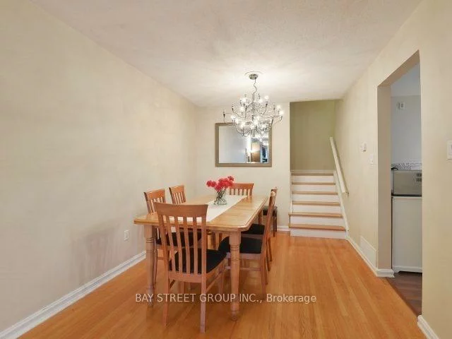 3336, Ivernia, Applewood, Mississauga
