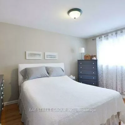 3336, Ivernia, Applewood, Mississauga