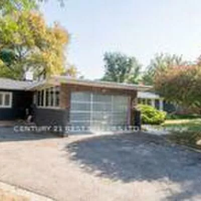 230, South Service, Mineola, Mississauga
