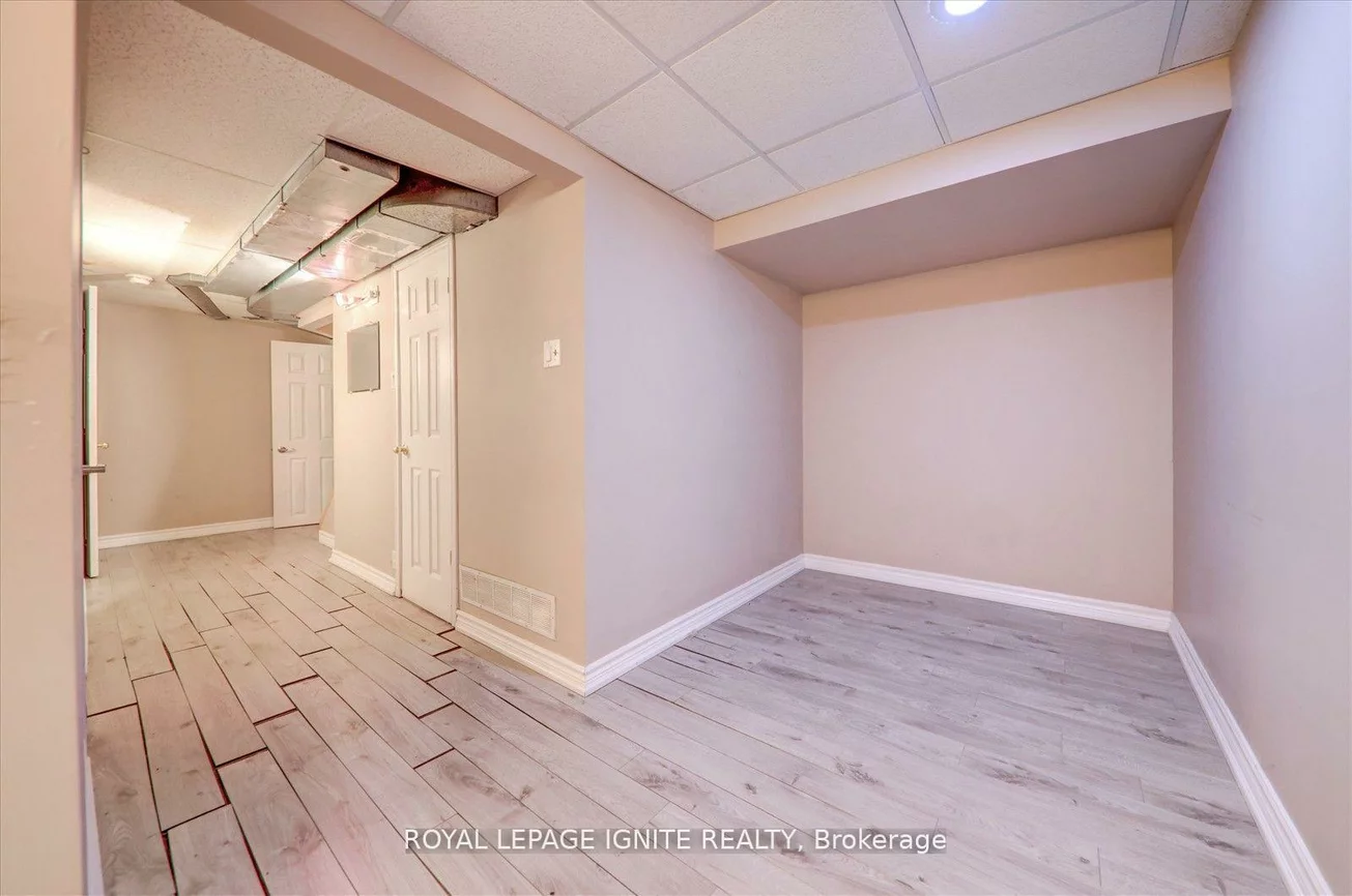 5616, Whistler, Hurontario, Mississauga