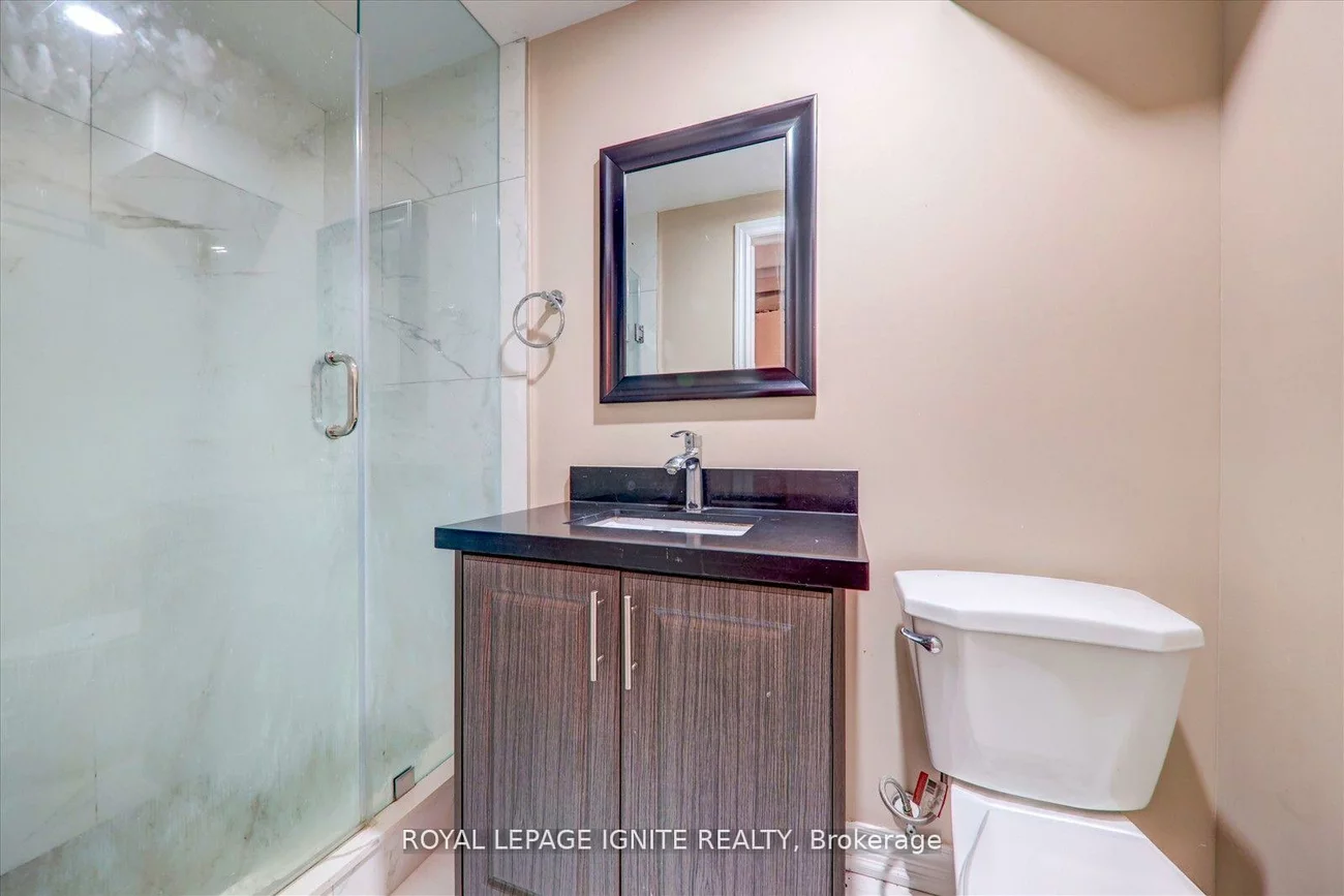 5616, Whistler, Hurontario, Mississauga