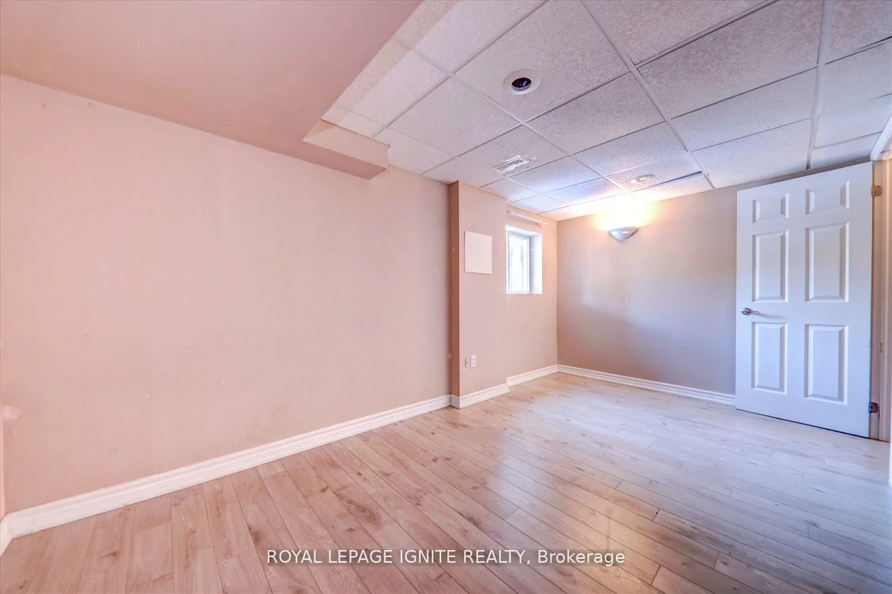 5616, Whistler, Hurontario, Mississauga