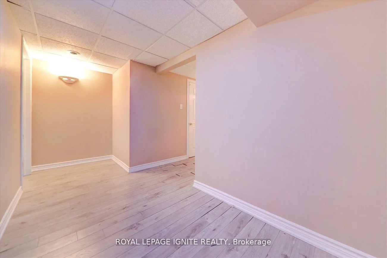5616, Whistler, Hurontario, Mississauga