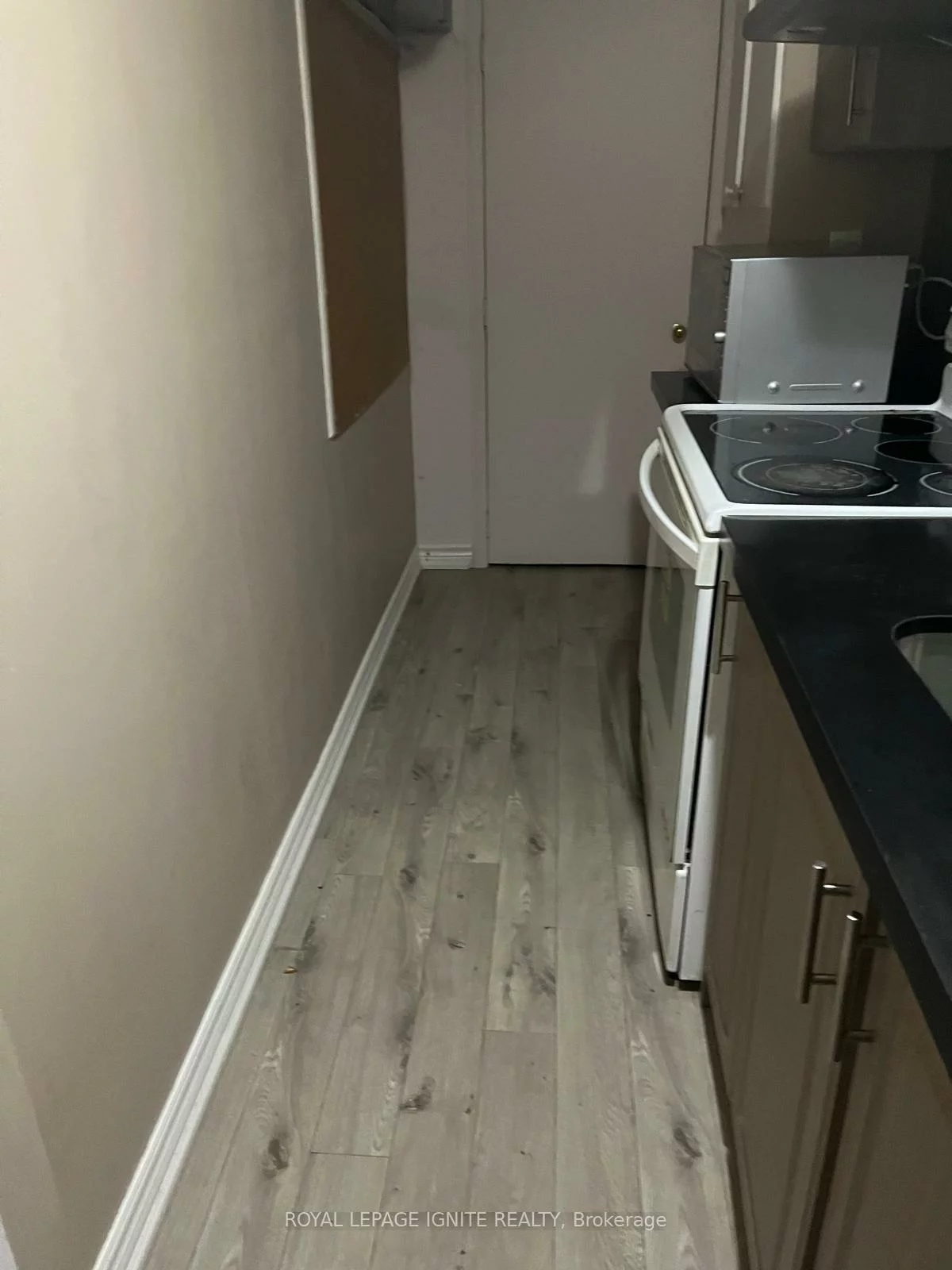 5616, Whistler, Hurontario, Mississauga