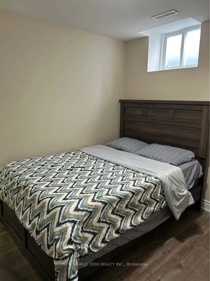 5565, Bollington, East Credit, Mississauga